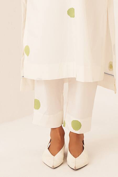 OFRIDA_White Cotton Split V-neck Limon Polka Dot Kurta Set _Online_at_Aza_Fashions