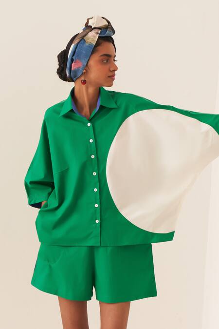 Shop OFRIDA Emerald Green Cotton Collared Circle Shirt Set Online at Aza Fashions Shop_OFRIDA_Emerald Green Cotton Collared Circle Shirt Set _Online_at_Aza_Fashions