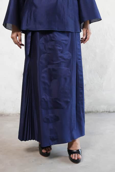 Buy Saksham & Neharicka Navy Cotton, Silk Applique Keyhole Neck Blue Co-ord Set Buy_Saksham & Neharicka_Navy Cotton, Silk Applique Keyhole Neck Blue Co-ord Set
