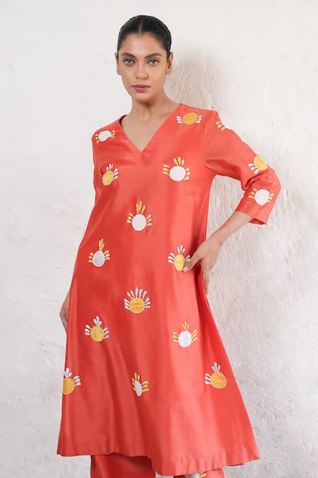 Shop Saksham & Neharicka Rust Cotton, Silk Applique V-neck Orange Kurta Set Online at Aza Fashions Shop_Saksham & Neharicka_Rust Cotton, Silk Applique V-neck Orange Kurta Set _Online_at_Aza_Fashions