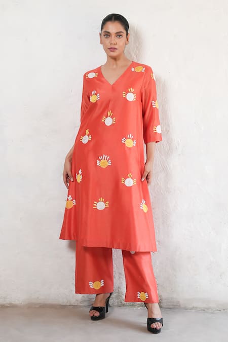 Buy Saksham & Neharicka Rust Cotton, Silk Applique V-neck Orange Kurta Set Buy_Saksham & Neharicka_Rust Cotton, Silk Applique V-neck Orange Kurta Set