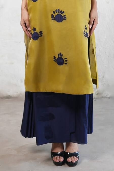 Buy Saksham & Neharicka Yellow Organza, Cotton, Applique Round Neck Kurta Set Online at Aza Fashions Buy_Saksham & Neharicka_Yellow Organza, Cotton, Applique Round Neck Kurta Set _Online_at_Aza_Fashions