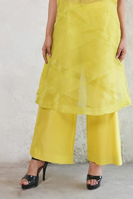 Saksham & Neharicka Lime Organza, Cotton, V-neck Yellow Kurta Set Online at Aza Fashions Saksham & Neharicka_Lime Organza, Cotton, V-neck Yellow Kurta Set _Online_at_Aza_Fashions