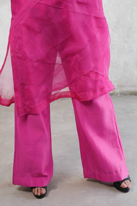 Buy Saksham & Neharicka Pink Organza, Cotton, V-neck Michelle Kurta Set Online at Aza Fashions Buy_Saksham & Neharicka_Pink Organza, Cotton, V-neck Michelle Kurta Set _Online_at_Aza_Fashions