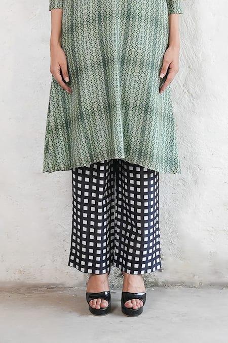 Buy Saksham & Neharicka Olive Green Cotton, Silk Round Neck Designer Kurta Set Online at Aza Fashions Buy_Saksham & Neharicka_Olive Green Cotton, Silk Round Neck Designer Kurta Set _Online_at_Aza_Fashions