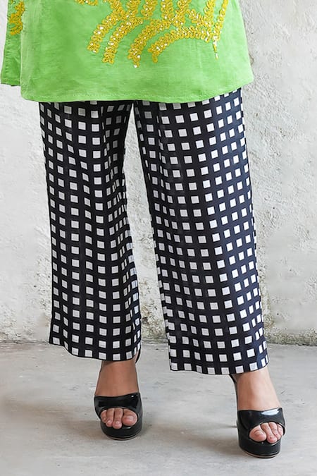 Saksham & Neharicka Green Linen, Satin, Cotton, Silk Embroidery Round Neck Hand Kurta Set Online at Aza Fashions Saksham & Neharicka_Green Linen, Satin, Cotton, Silk Embroidery Round Neck Hand Kurta Set _Online_at_Aza_Fashions