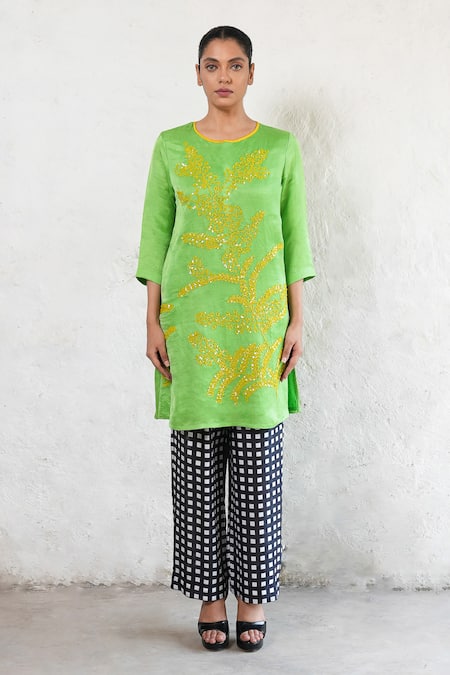Shop Saksham & Neharicka Green Linen, Satin, Cotton, Silk Embroidery Round Neck Hand Kurta Set at Aza Fashions Shop_Saksham & Neharicka_Green Linen, Satin, Cotton, Silk Embroidery Round Neck Hand Kurta Set _at_Aza_Fashions