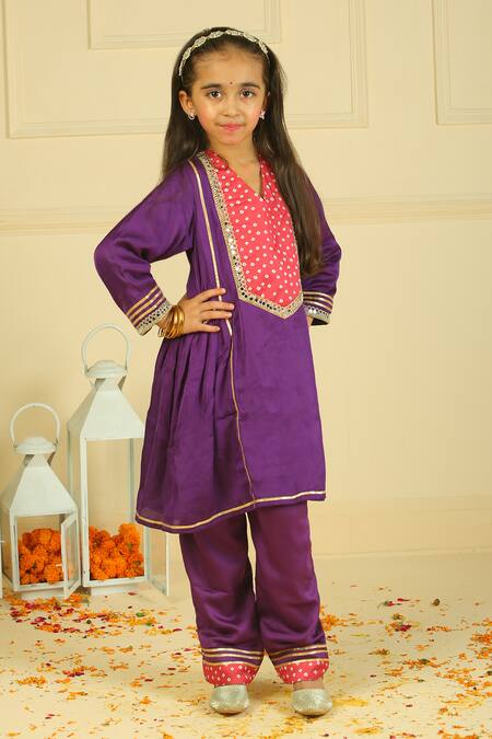 Pankhuri By Priyanka_Purple Modal, Satin Lace Embellished Kurta Set _Online_at_Aza_Fashions