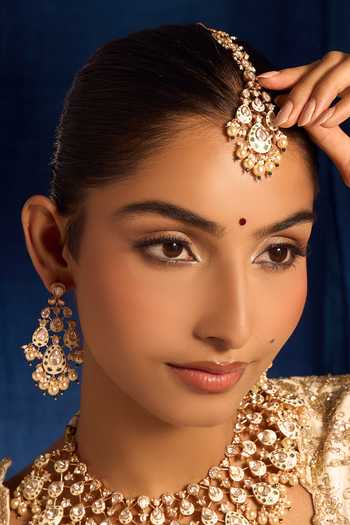 Shop_Nazaakat By Samara Singh_Cream Zari Kundan Jewelry Set In And Green 