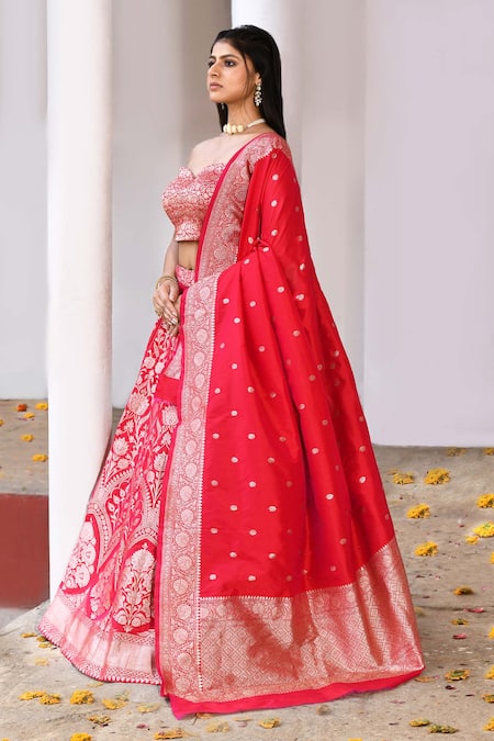 Naaritva India_Fuchsia Silk Zari Handwoven Lehenga Set _Online_at_Aza_Fashions