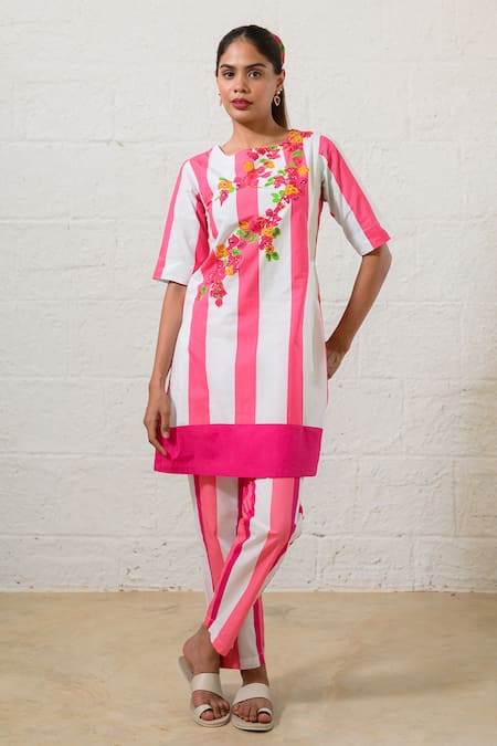 Prachi Kamat Pink Poplin Embroidery Round Neck And White Striped Kurta Pant Set 