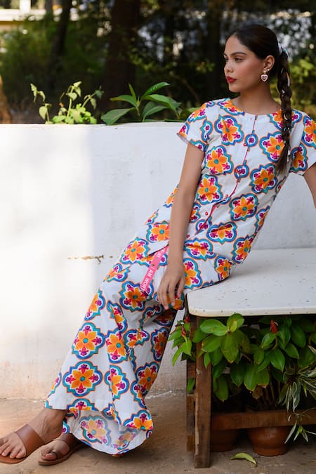 Prachi Kamat_Multi Color Poplin Round Neck Multicolor Printed Kurta And Palazzo Set _at_Aza_Fashions