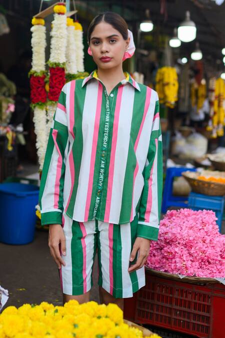 Buy_Prachi Kamat_Green Poplin Collared Striped Shirt And Shorts Set 