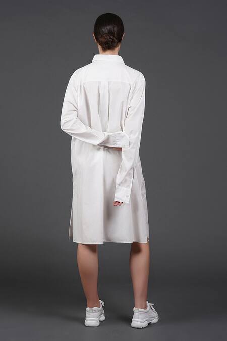 Shop Samant Chauhan White Cotton Collared Artist Circle Shirt at Aza Fashions Shop_Samant Chauhan_White Cotton Collared Artist Circle Shirt _at_Aza_Fashions