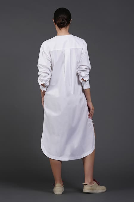 Shop Samant Chauhan White Cotton Round Neck Crimson Burst Shirt Dress at Aza Fashions Shop_Samant Chauhan_White Cotton Round Neck Crimson Burst Shirt Dress _at_Aza_Fashions