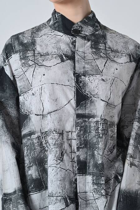 Buy_Samant Chauhan_Gray Cotton Mandarin Collar Cracked Print Designer Shirt 