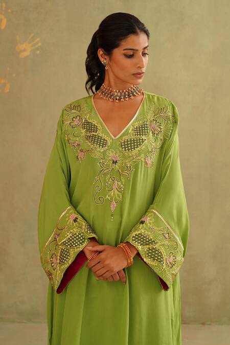 Buy_Midori By Sgv_Green Crepe, Silk Embroidery, Sequins V-neck Azra Designer Kaftan Set _Online_at_Aza_Fashions