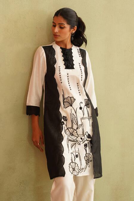 Midori By Sgv_Off White Cotton, Silk, Chanderi, Organza Sequins Round Neck Scalp Kurta Set _Online_at_Aza_Fashions