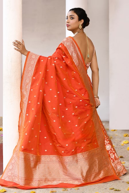 Naaritva India Handwoven Zari Lehenga Set 