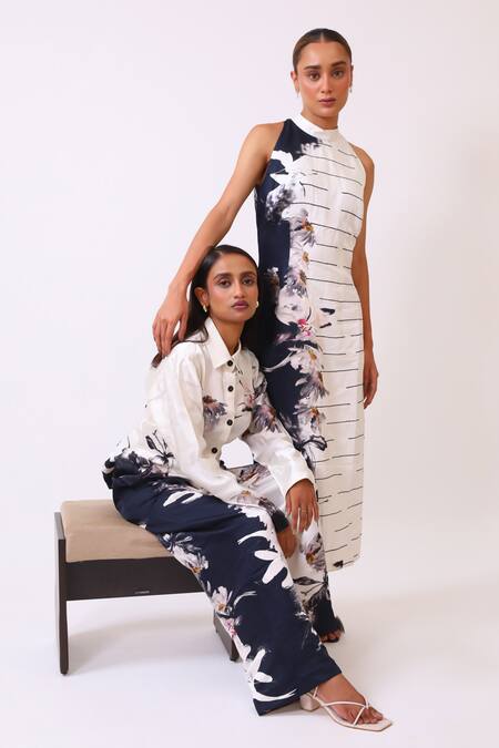 Buy_BAANI KHURANA_Black Satin, Linen Round Neck Floral Print Dress _Online_at_Aza_Fashions