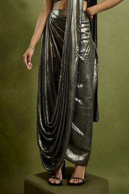 Buy_Babita Malkani_Gold Georgette Beads V-neck Foil Pre-draped Saree Set _Online_at_Aza_Fashions