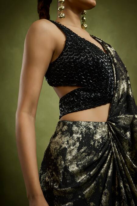 Babita Malkani Black Georgette Beads V-neck Designer Pre-draped Saree Set Online at Aza Fashions Babita Malkani_Black Georgette Beads V-neck Designer Pre-draped Saree Set _Online_at_Aza_Fashions