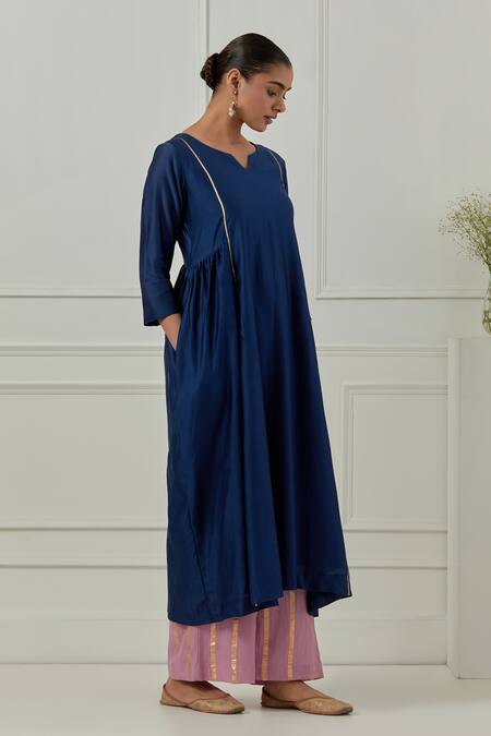 Buy_Musal_Blue Chanderi, Cotton, Lurex, Silk Organza V-neck Avantibai Kurta Set _Online_at_Aza_Fashions