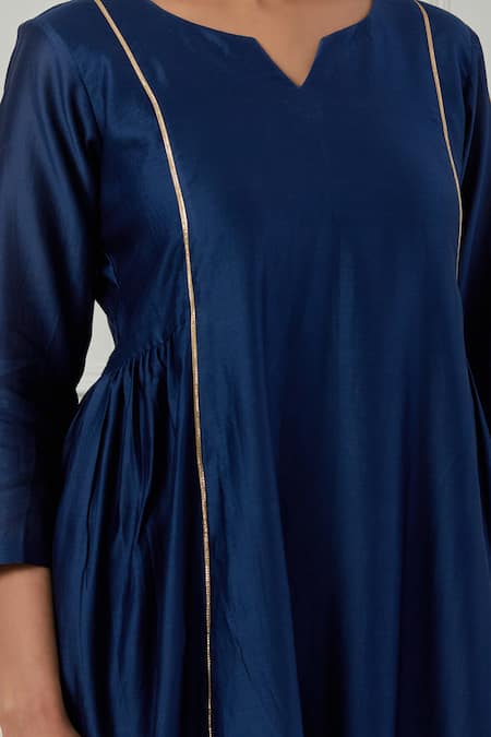 Shop_Musal_Blue Chanderi, Cotton, Lurex, Silk Organza V-neck Avantibai Kurta Set 