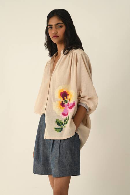 Buy Payal Pratap Beige Handloom Cotton Embroidery Collared Helenae Oversize Shirt Online at Aza Fashions Buy_Payal Pratap_Beige Handloom Cotton Embroidery Collared Helenae Oversize Shirt _Online_at_Aza_Fashions