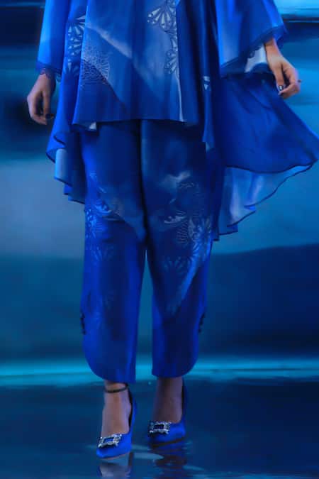 Mandira Wirk - Indian_Blue Chanderi Embroidery Split V-neck Kurta Pant Set _Online_at_Aza_Fashions