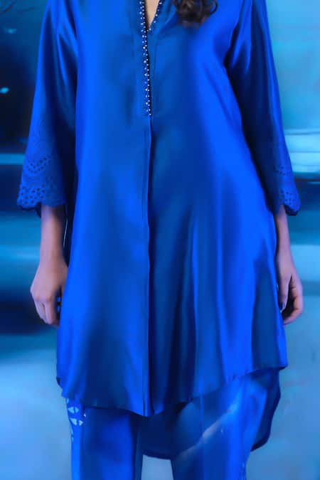 Buy_Mandira Wirk - Indian_Blue Chanderi Embroidery Round Neck Kurta Set _Online_at_Aza_Fashions