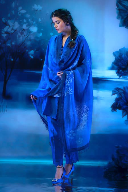 Mandira Wirk - Indian_Blue Chanderi Embroidery Round Neck Kurta Set _at_Aza_Fashions