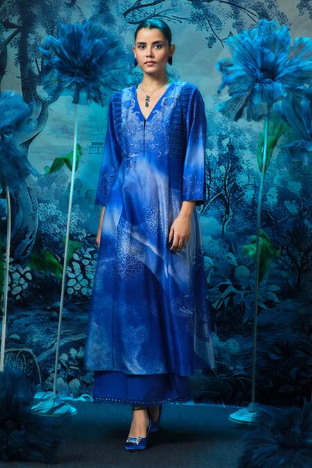 Buy_Mandira Wirk - Indian_Blue Chanderi V-neck Anarkali Set 