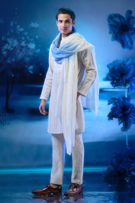 Buy_Mandira Wirk - Indian_Ivory Chanderi, Linen Kurta Set With Dupatta _Online_at_Aza_Fashions