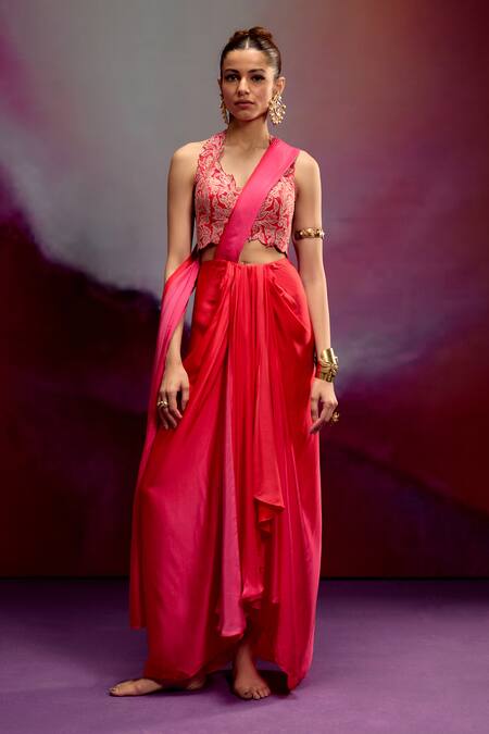 Kavitha Gutta_Orange Satin Zari Halter Neck Bold Banarasi Pre-draped Saree Set _at_Aza_Fashions