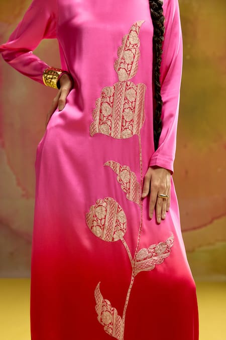 Shop_Kavitha Gutta_Pink Satin Applique Round Neck Ombre And Red Kurta Pant Set 
