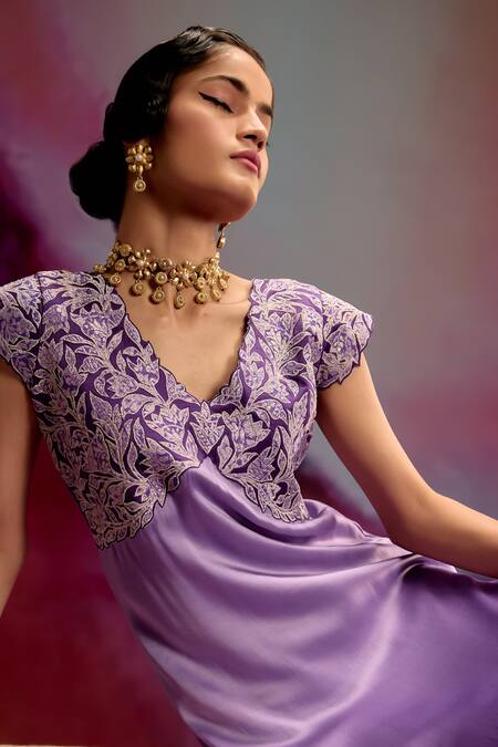Shop_Kavitha Gutta_Lavender Satin Zari V-neck Ombre Kurta Pant Set 