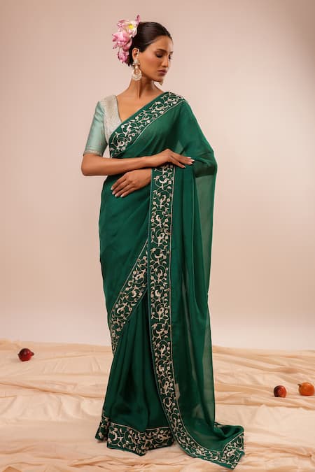 Kalakari By Akanksha Green Organza, Chanderi, Silk Embroidery V-neck Dark Hand Saree Set