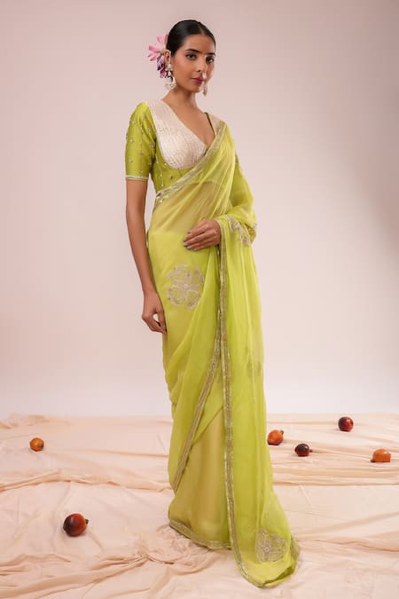 Buy_Kalakari By Akanksha_Green Organza, Chanderi Silk Embroidery V-neck Light Designer Saree With Blouse _Online_at_Aza_Fashions