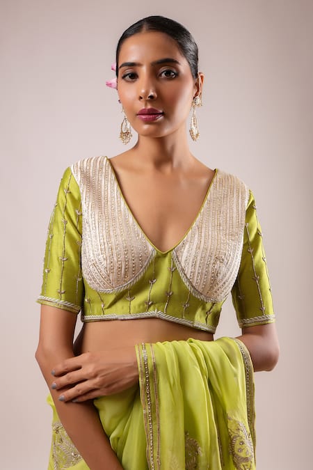 Shop_Kalakari By Akanksha_Green Organza, Chanderi Silk Embroidery V-neck Light Designer Saree With Blouse _Online_at_Aza_Fashions