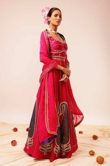 Kalakari By Akanksha_Magenta Embroidery Round Neck Pink Lehenga Set _Online_at_Aza_Fashions