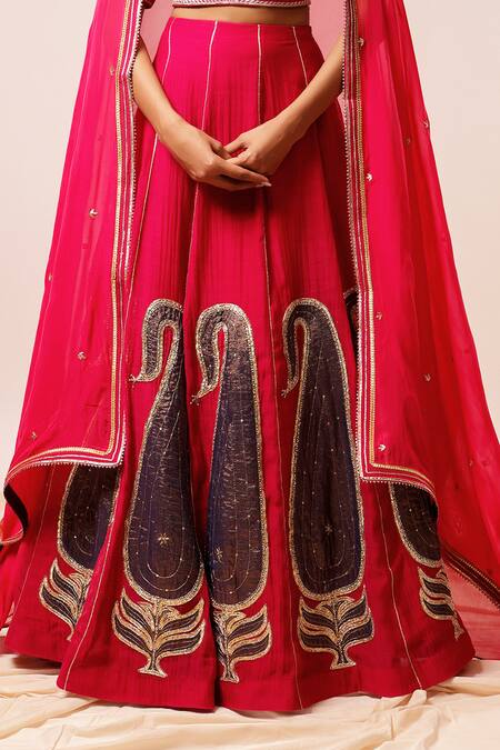 Kalakari By Akanksha_Magenta Embroidery Round Neck Pink Lehenga Set _at_Aza_Fashions