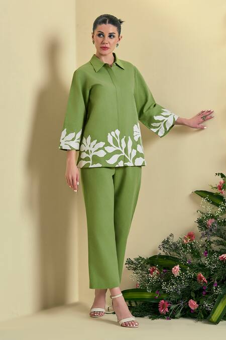 Origani Green Linen Embroidery Chanderi Silk Pant at Aza Fashions Origani_Green Linen Embroidery Chanderi Silk Pant _at_Aza_Fashions