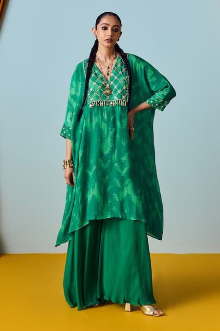 Prahnaaya Maia Coral Green Hand-Embroidered Set 