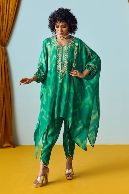 Prahnaaya Green Crepe, Silk Sequins, Beads Round Sea Hand-embroidered Tunic And Pant Set Online at Aza Fashions Prahnaaya_Green Crepe, Silk Sequins, Beads Round Sea Hand-embroidered Tunic And Pant Set _Online_at_Aza_Fashions