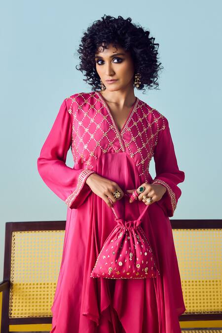 Shop_Prahnaaya_Pink Crepe, Silk Beads, Sequins V-neck Asymmetric Kurta Set _Online_at_Aza_Fashions