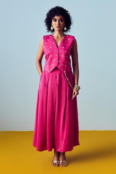 Prahnaaya Prih Pink Waistcoat & Skirt Set 