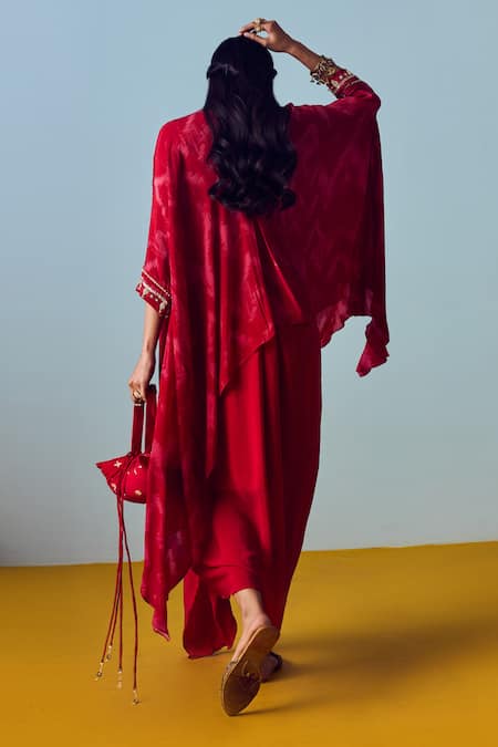 Prahnaaya Maia Red Anti-Fit Tunic Set 