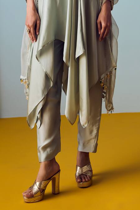 Prahnaaya_Green Satin, Silk Beads, Sequins V-neck Asymmetric Sage Kurta Set _Online_at_Aza_Fashions