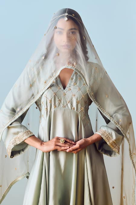 Buy_Prahnaaya_Green Satin, Silk Beads, Sequins V-neck Asymmetric Sage Kurta Set 